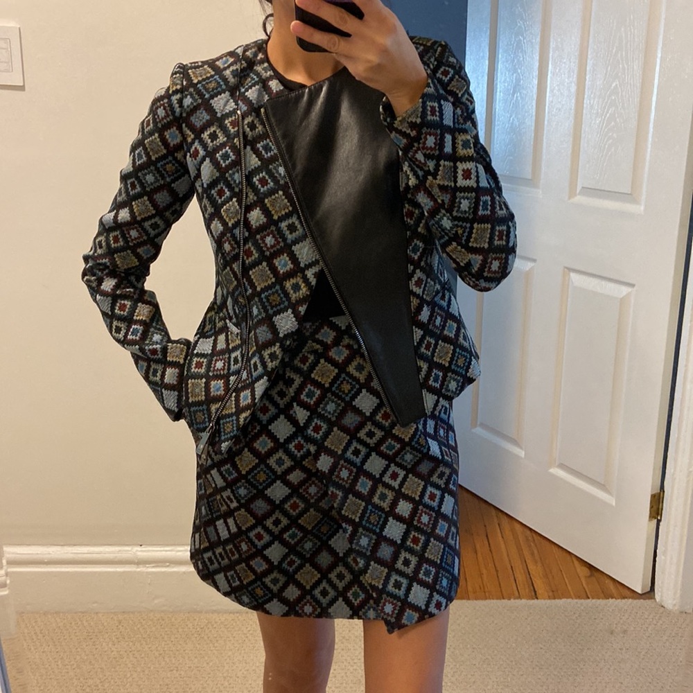 PINKO mini skirt suit size 2 (fits 0-2)